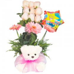 Arreglo de 9 Rosas Rosadas para Cumpleaños con Peluche y Globo