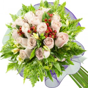 RAMO CON 20 ROSAS BLANCAS
