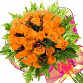 RAMO CON 26 ROSAS DAMASCO