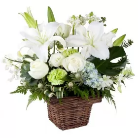 Cesta de Condolencias Pequeño con Liliums y Rosas Blancas