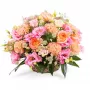 Cesta de Flores Mediana con Lisianthus Rosados y Rosas Damasco más Hipericos