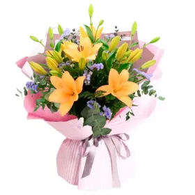 Ramo de 10 Varas de Liliums más Flores Rosadas y Eucalipto